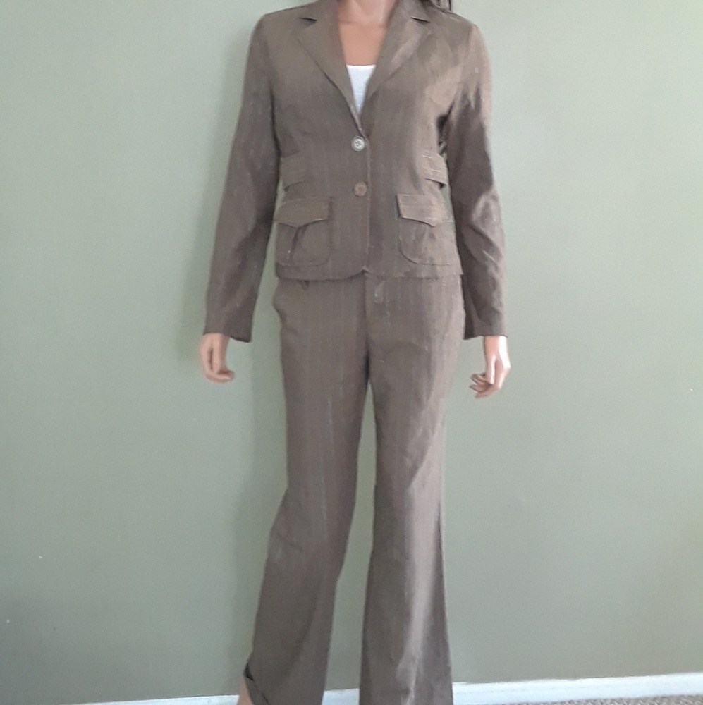 Brown Heather Stripe Pant Suit